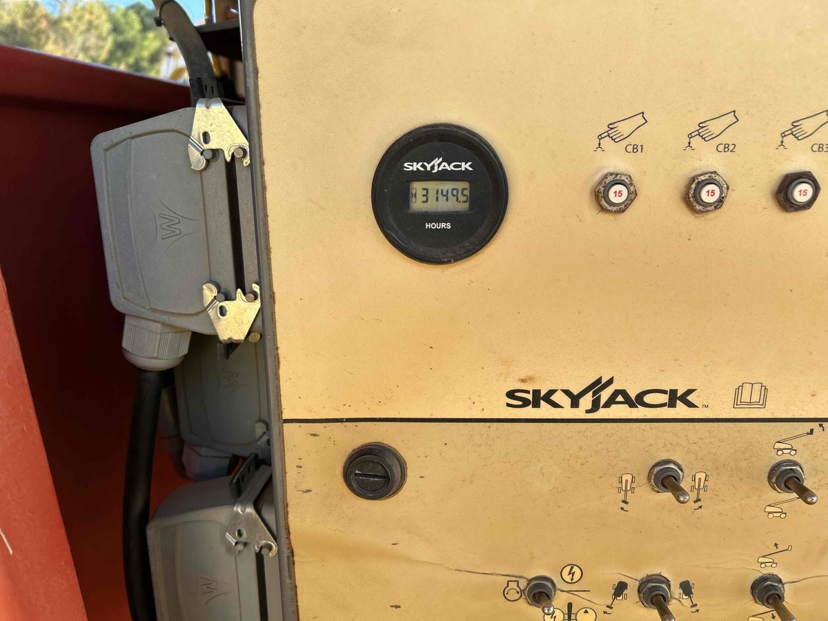 2017 Skyjack SJ40 T-9