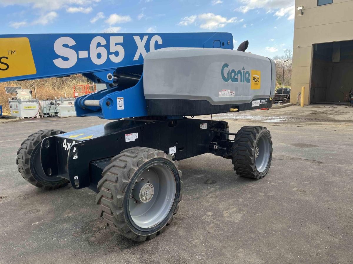 2019 Genie S-65XC