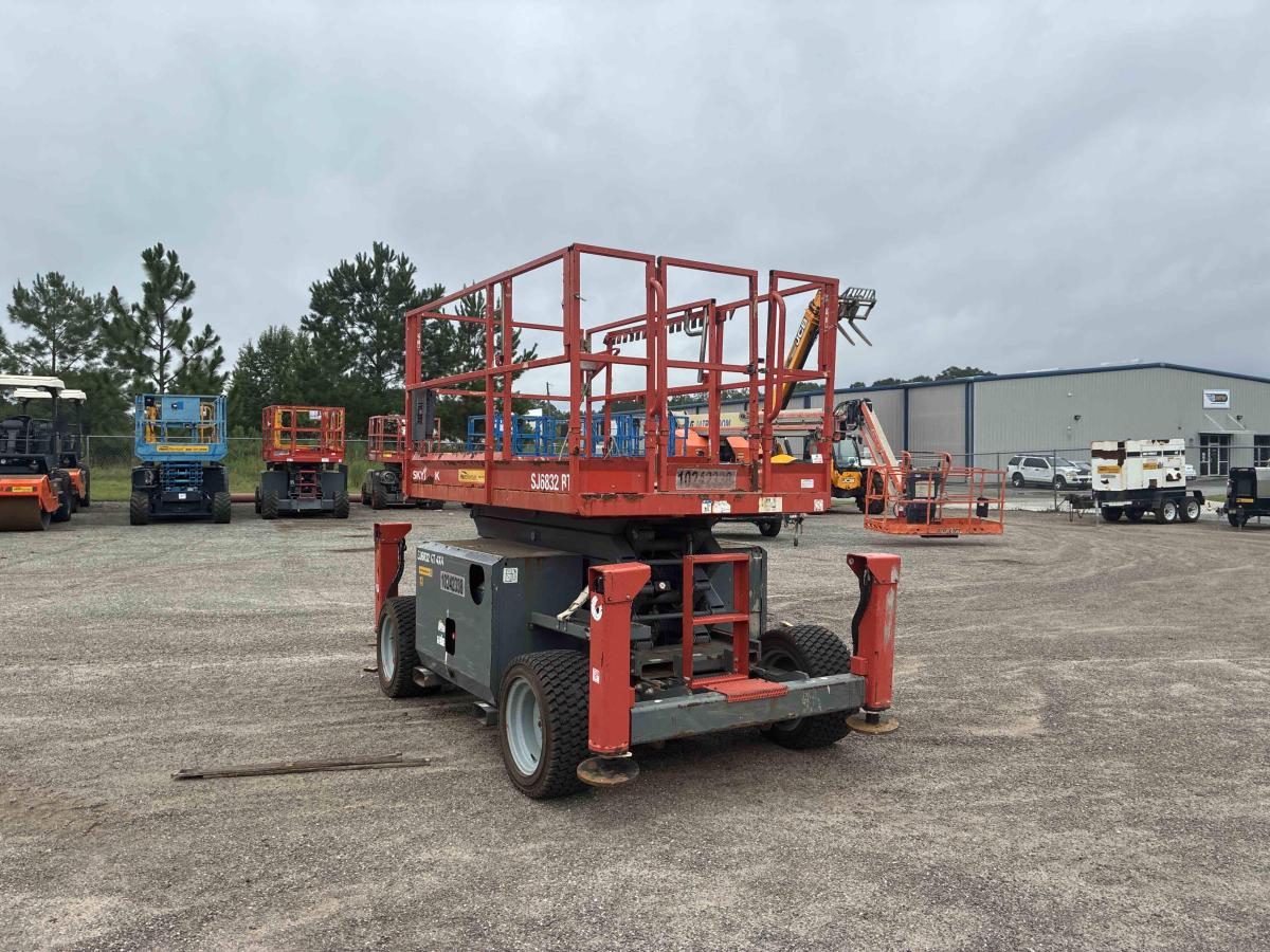 2018 Skyjack SJ-6832RT-3