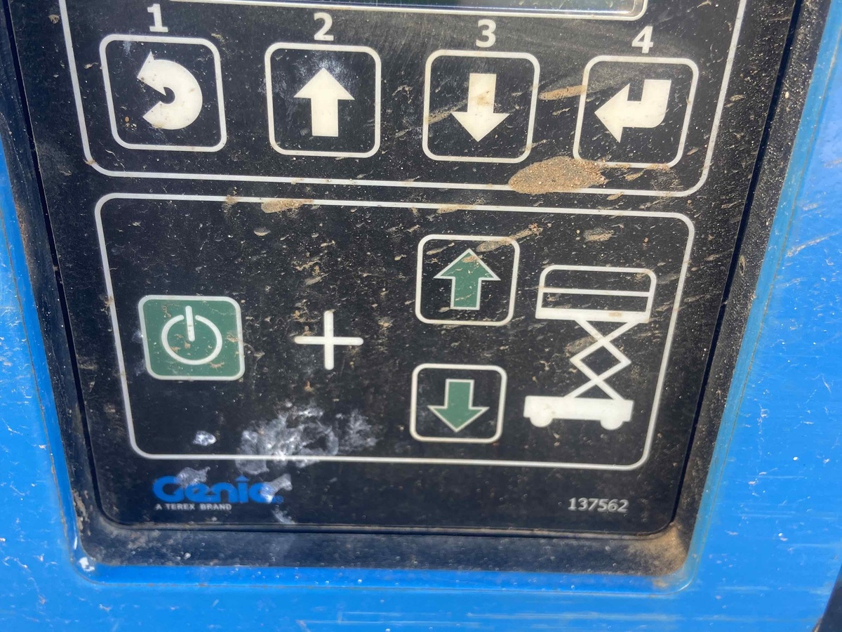 2018 Genie GS-4047-5