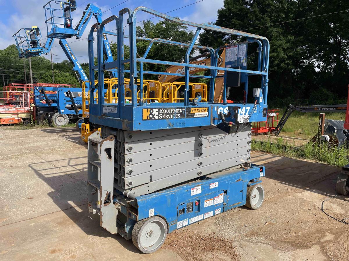 2017 Genie GS-4047