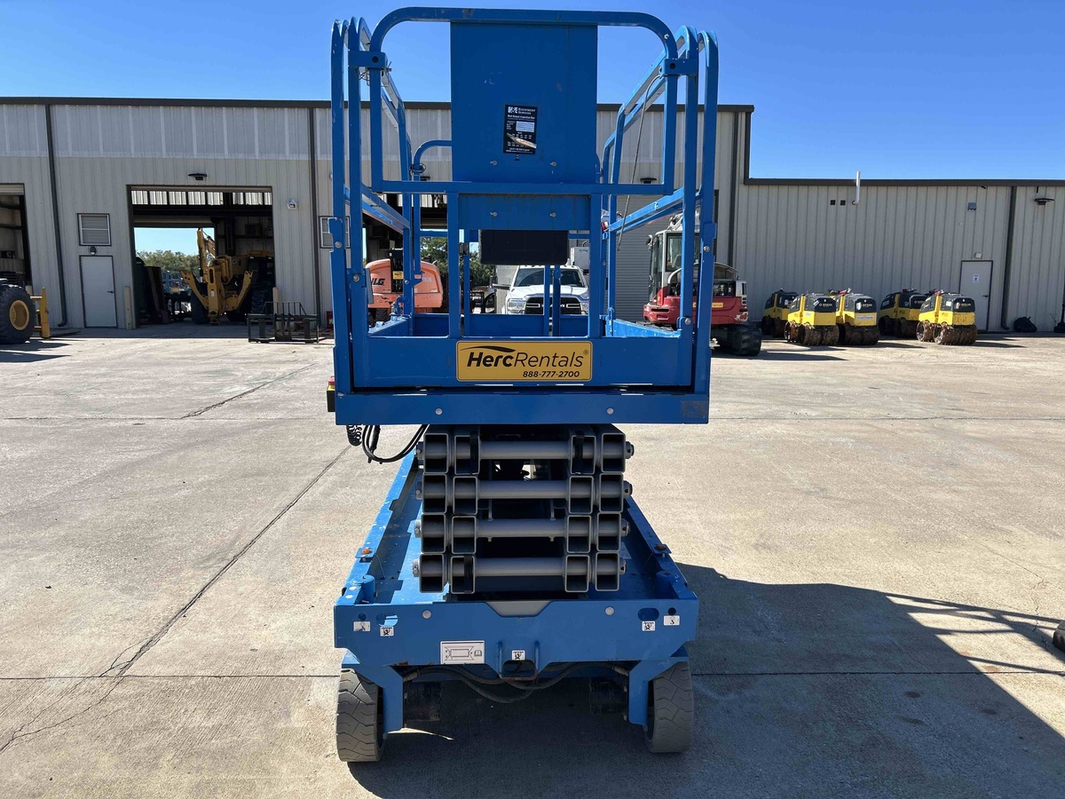 2018 Genie GS-3246-2