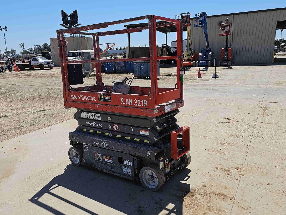 2017 Skyjack SJ3219