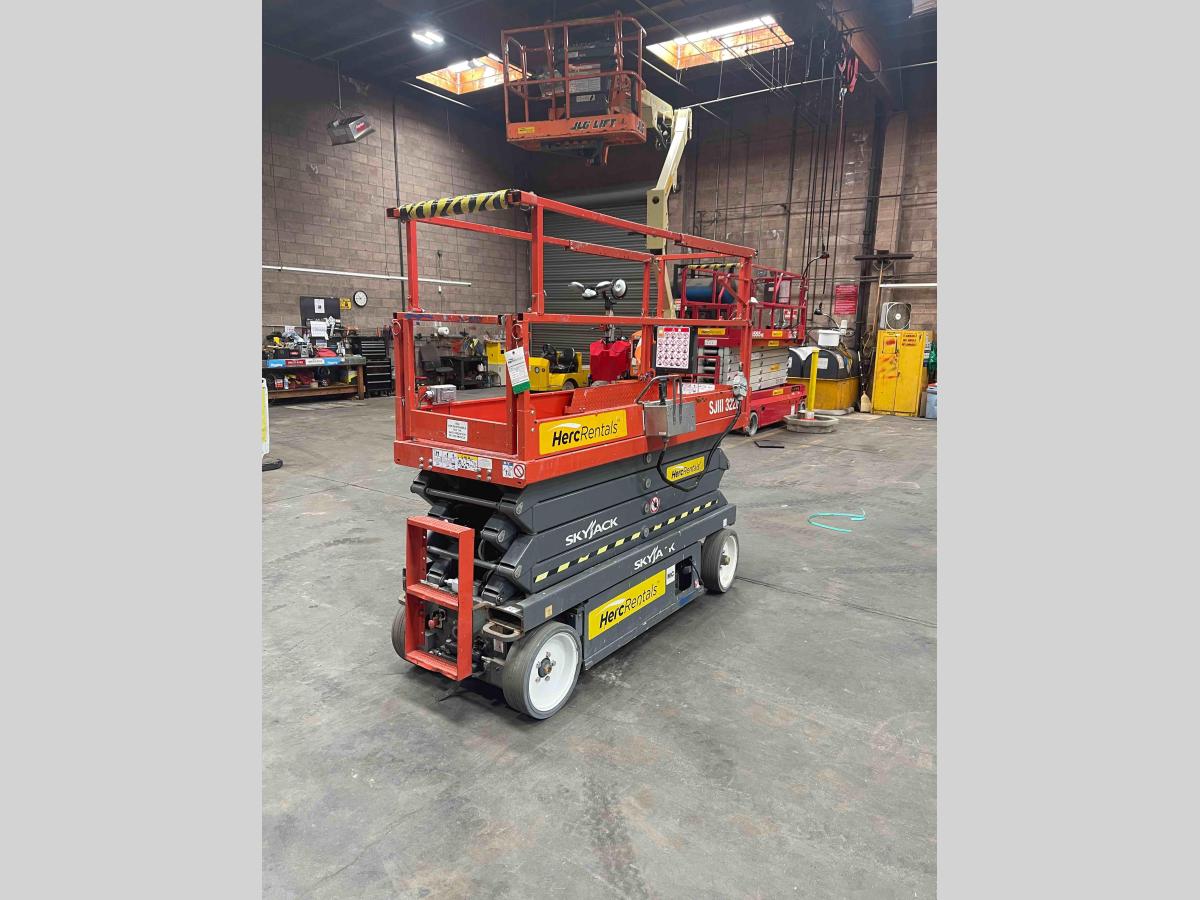 2017 Skyjack SJ3226
