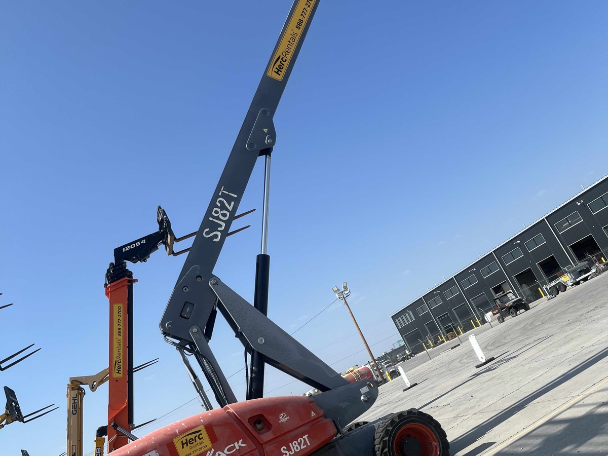 2015 Skyjack SJ82 T-4