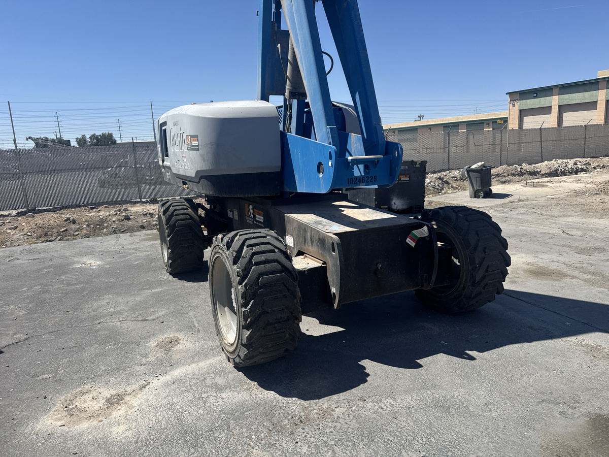 2018 Genie S-85-4