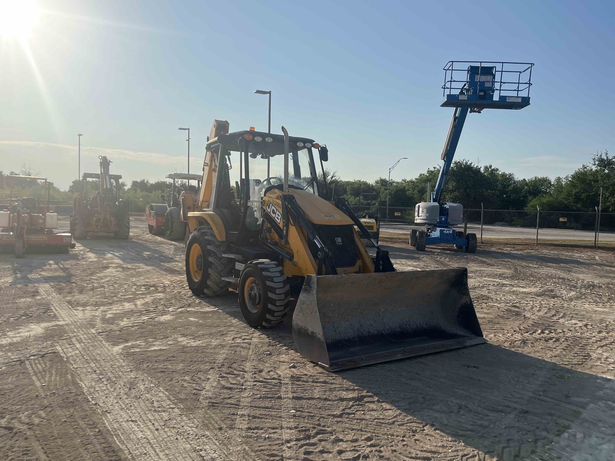 2021 JCB 3CX-7