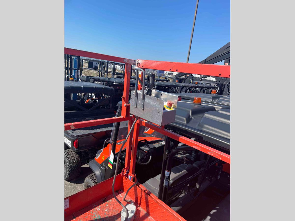 2017 Skyjack SJ4740