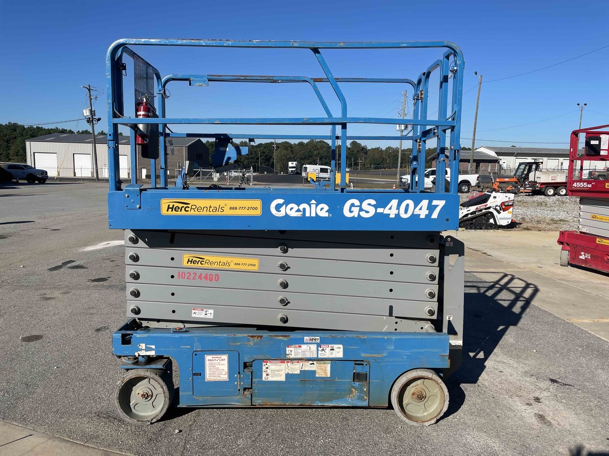 2017 Genie GS-4047