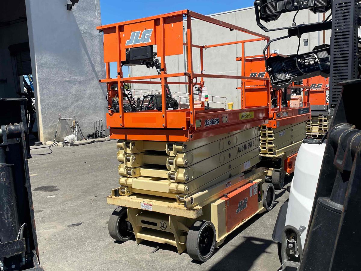 2016 JLG 3248RS