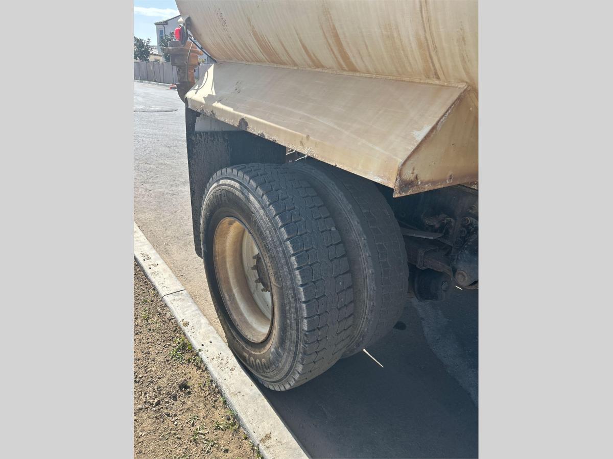 2018 Freightliner M2106-6