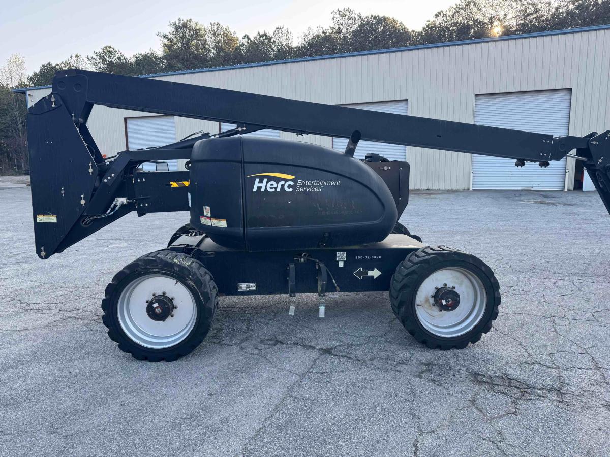 2014 JLG 600AJ
