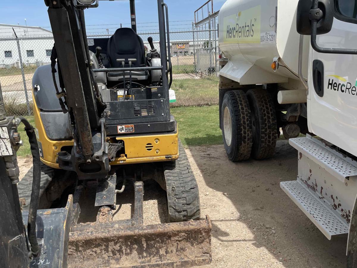 2020 John Deere 35G-11