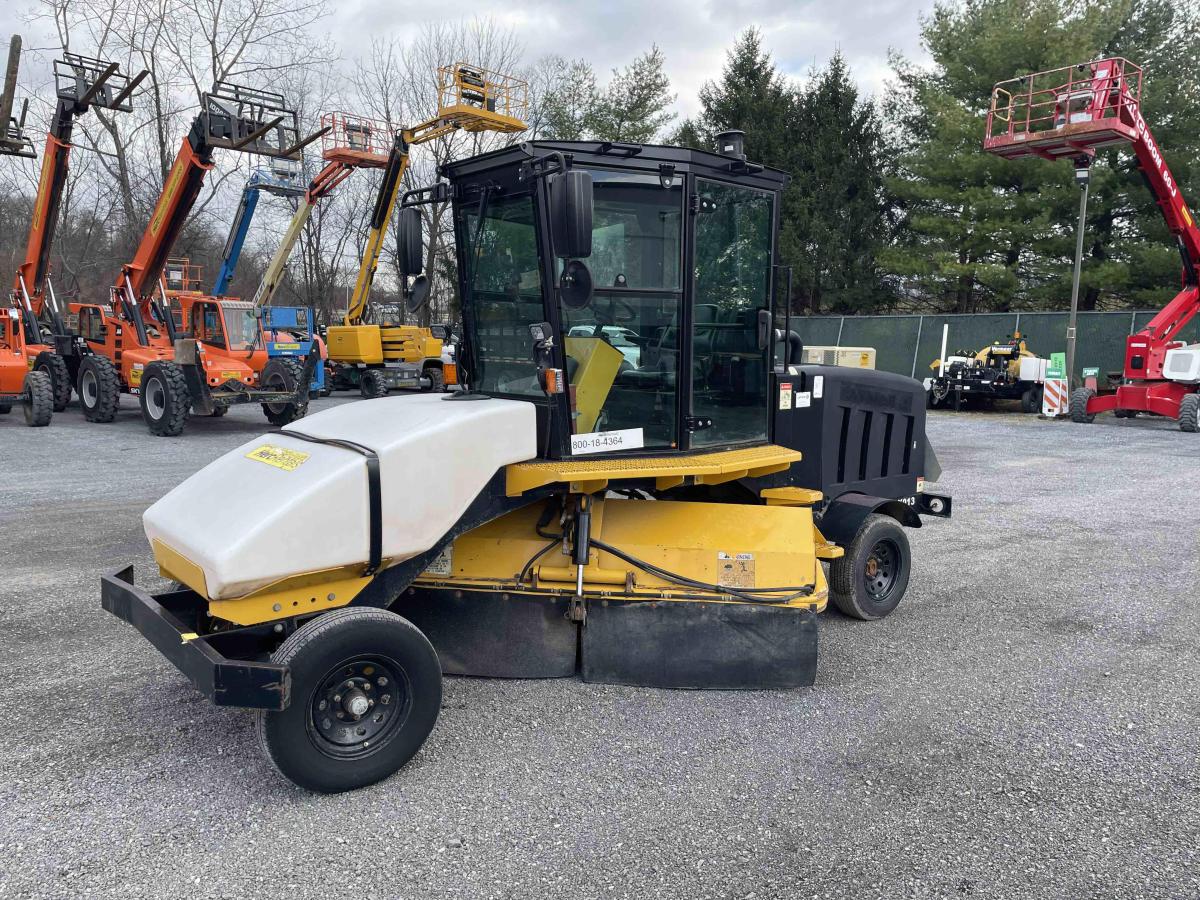 2017 LayMor SweepMaster 400