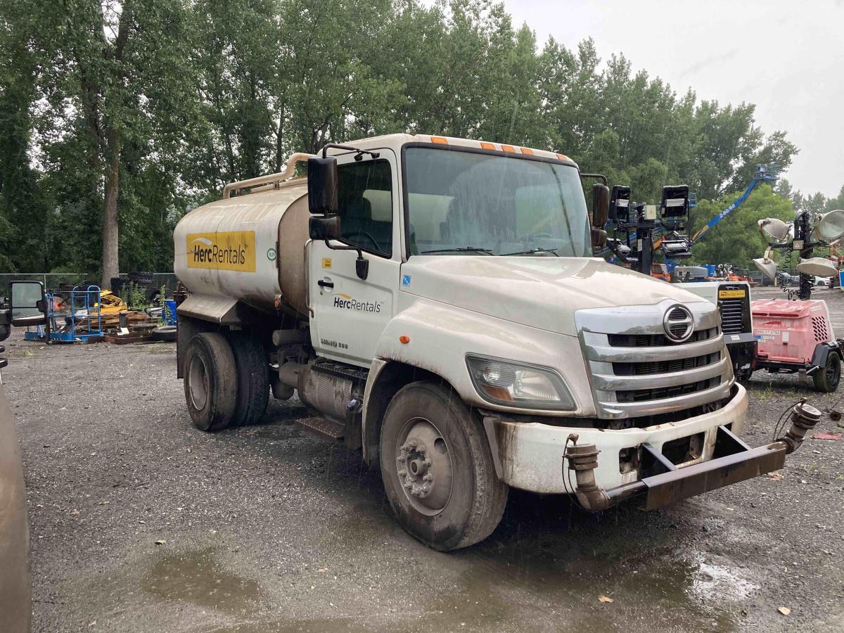 2019 Hino 338