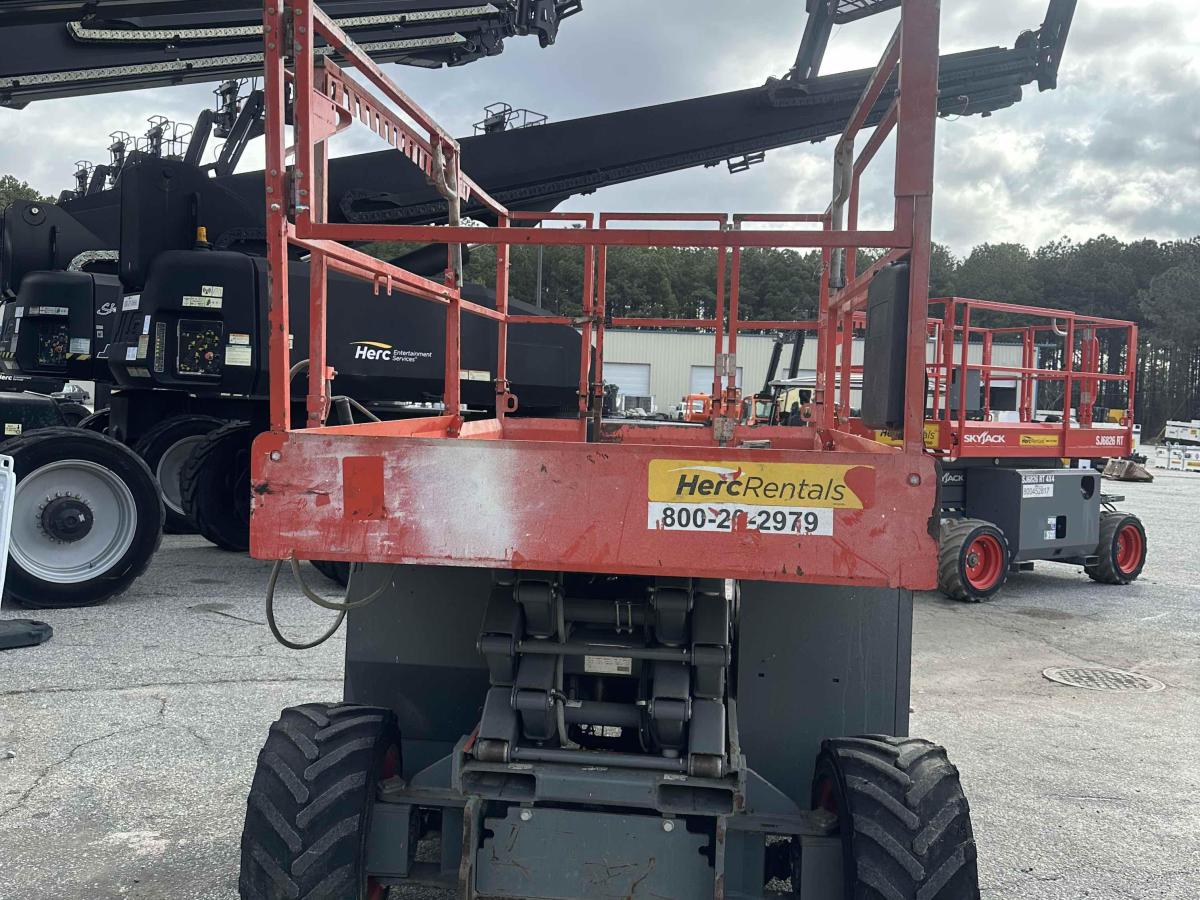 2018 Skyjack SJ-6826RT