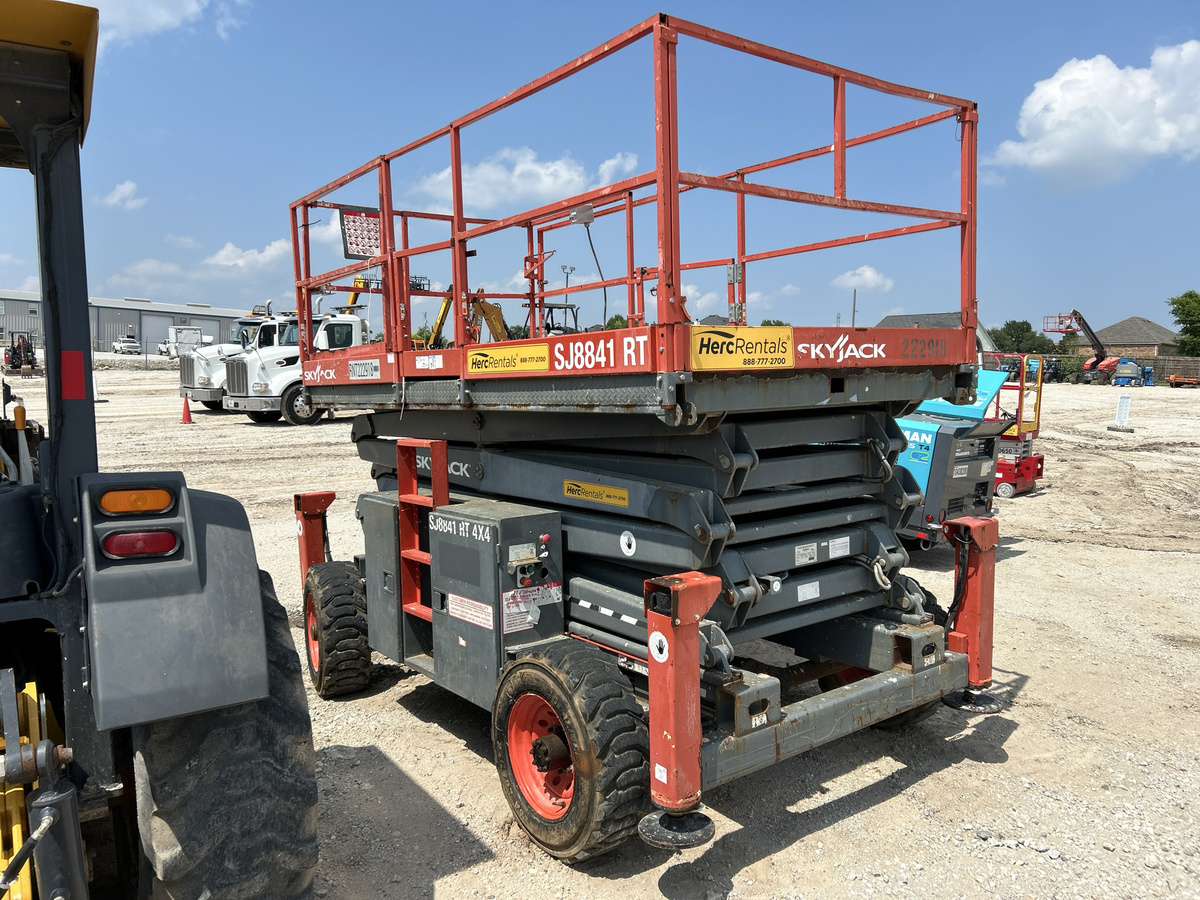 2017 Skyjack SJ8841 RT-4