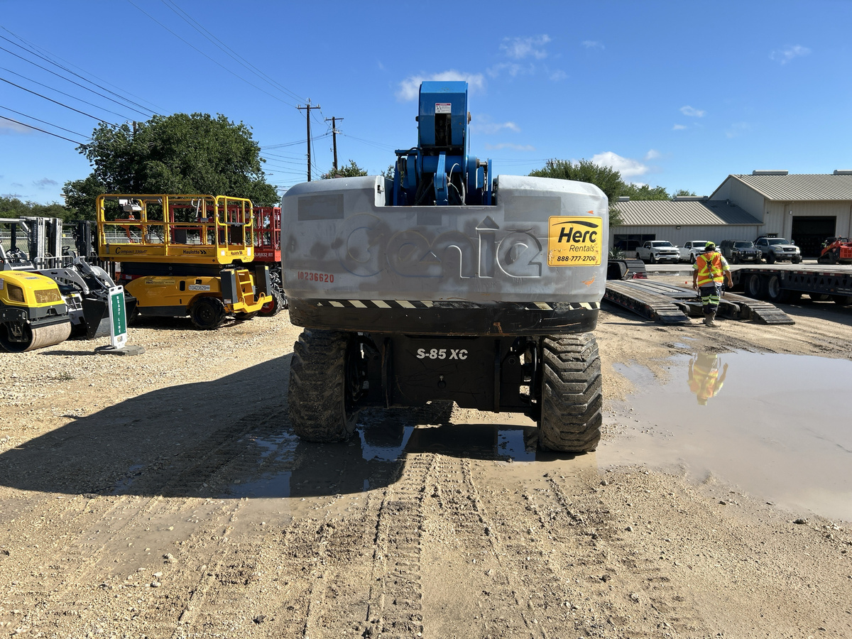 2018 Genie S-85-2