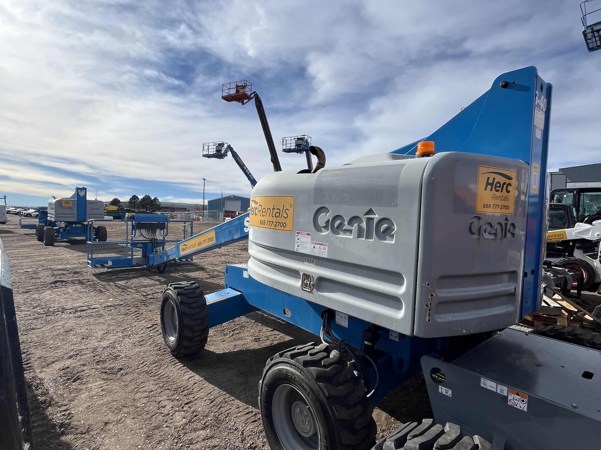 2018 Genie S-40