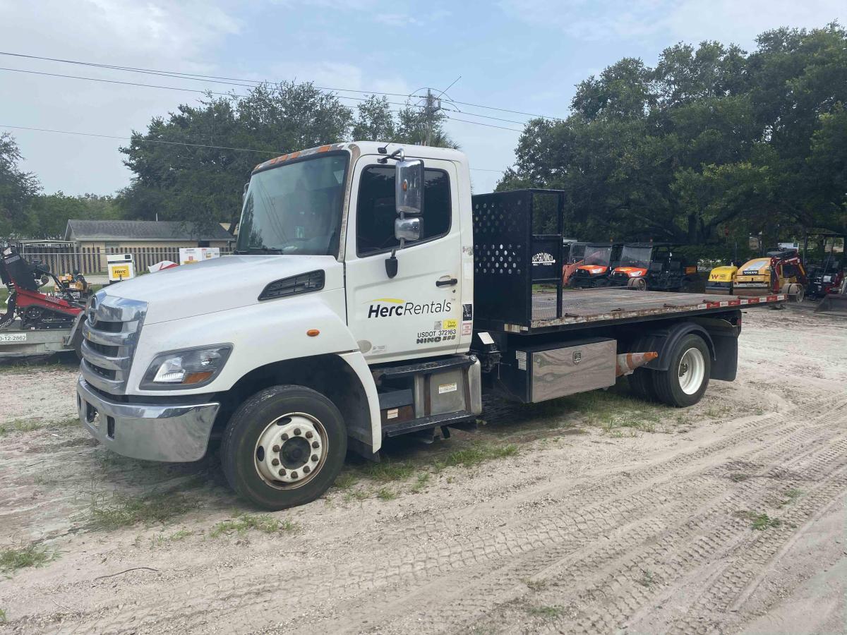 2017 Hino 258