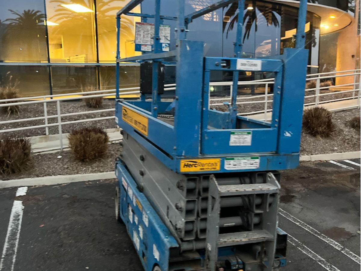 2017 Genie GS-2632