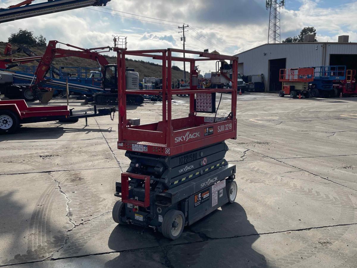 2017 Skyjack SJ3219