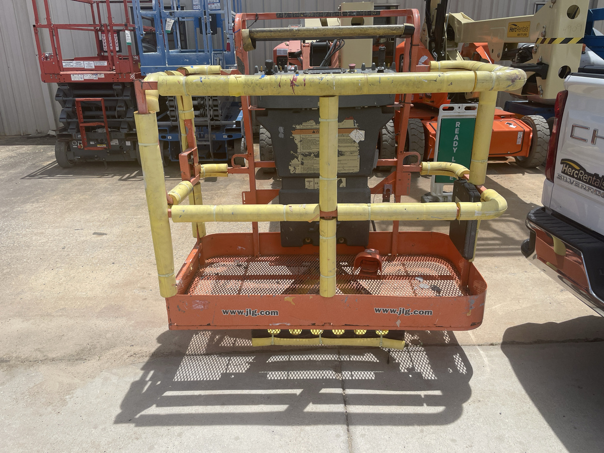 2018 JLG E450AJ-7