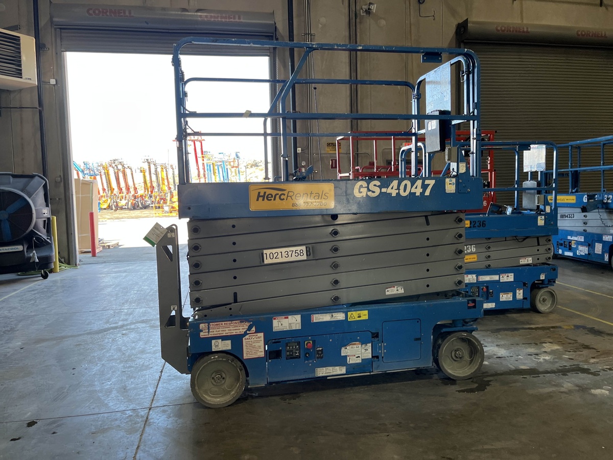 2017 Genie GS-4047-2