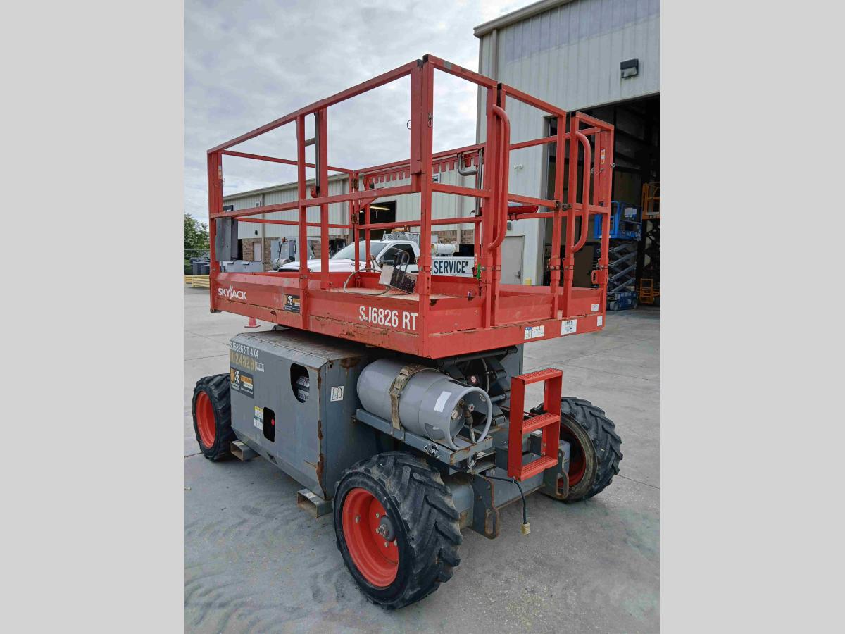 2018 Skyjack SJ-6826RT