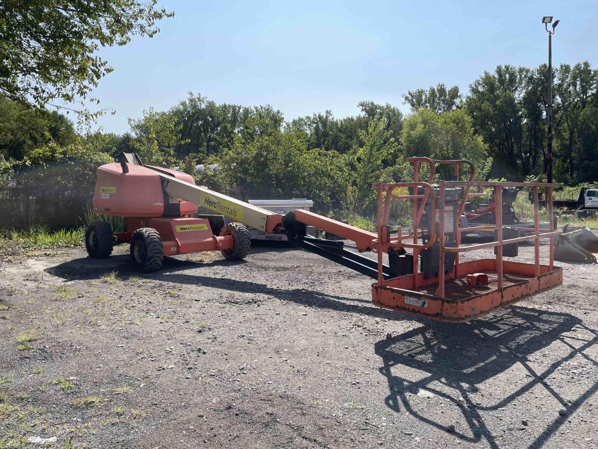 2017 JLG 460SJ