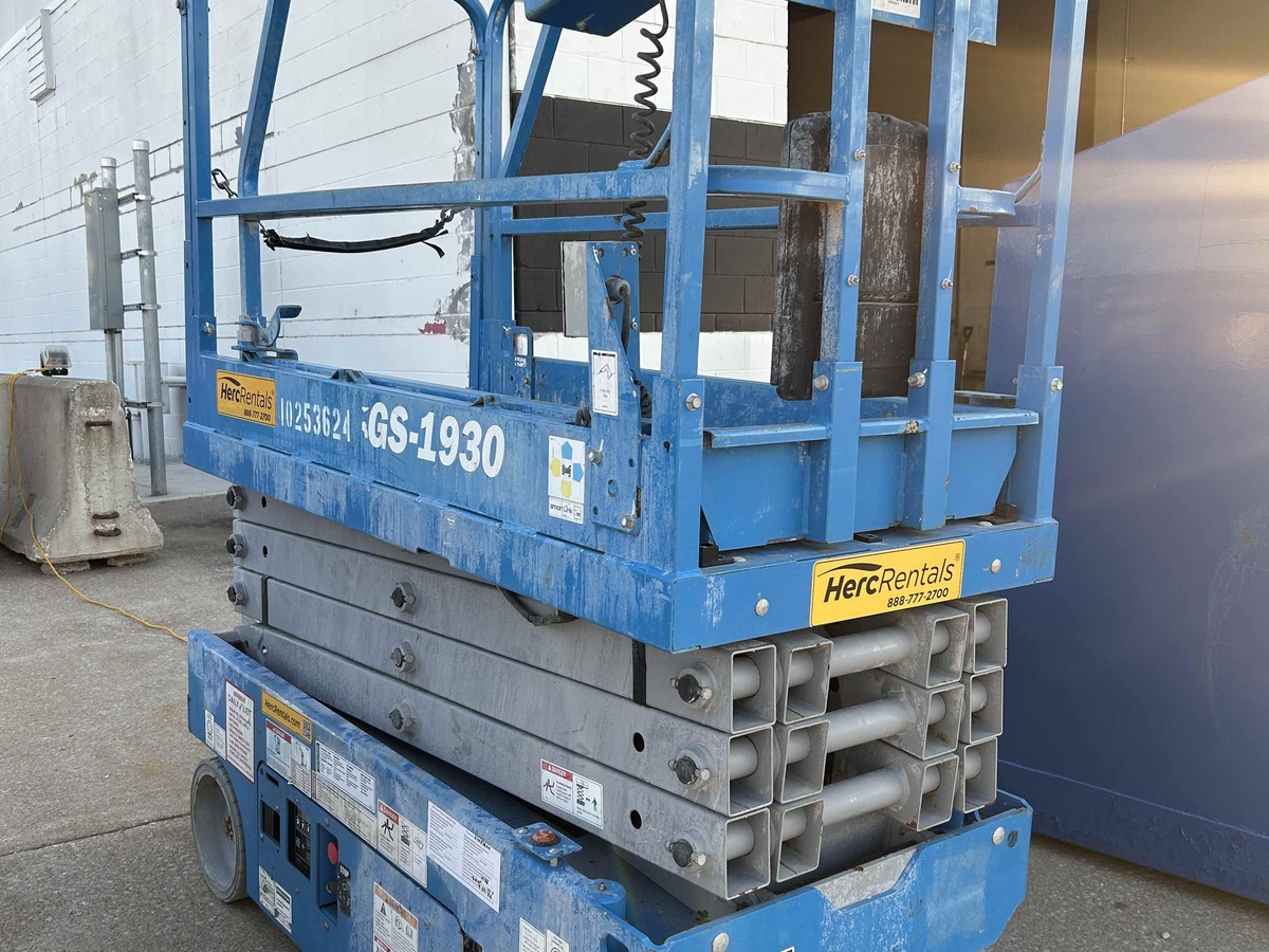 2018 Genie GS-1930-5