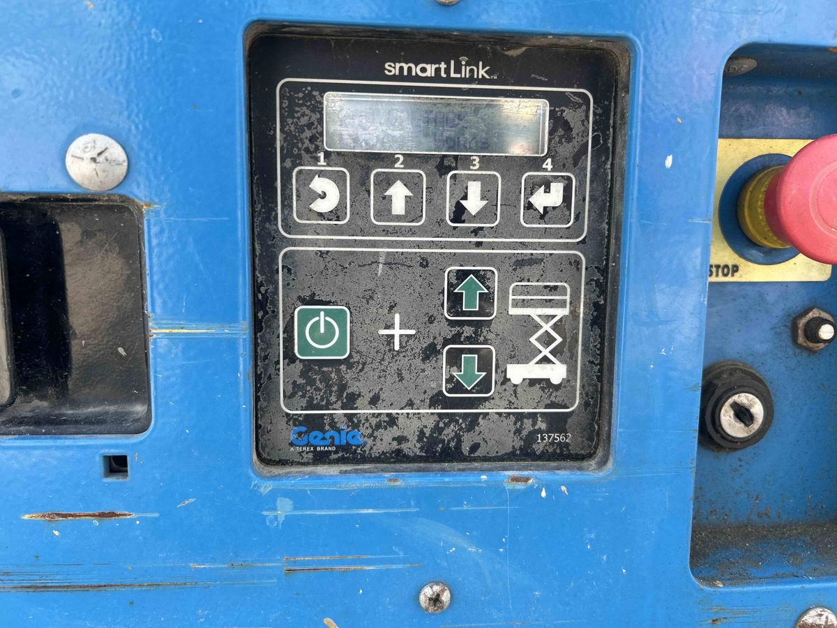 2017 Genie GS-3232-11