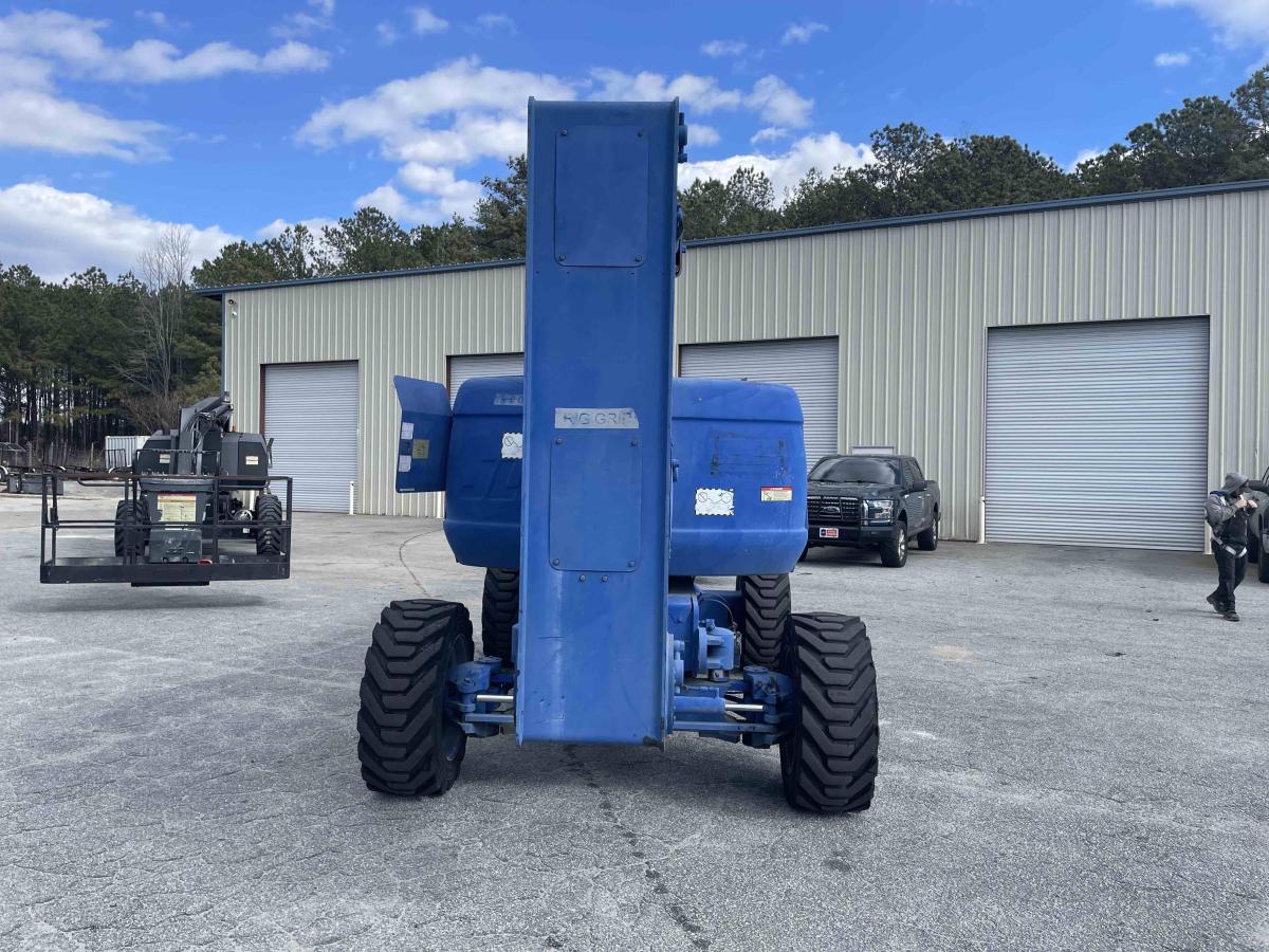2014 JLG 800AJ