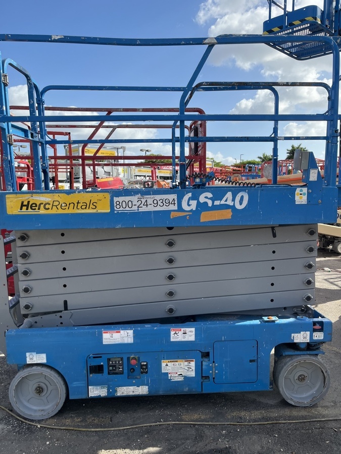 2019 Genie GS-4047