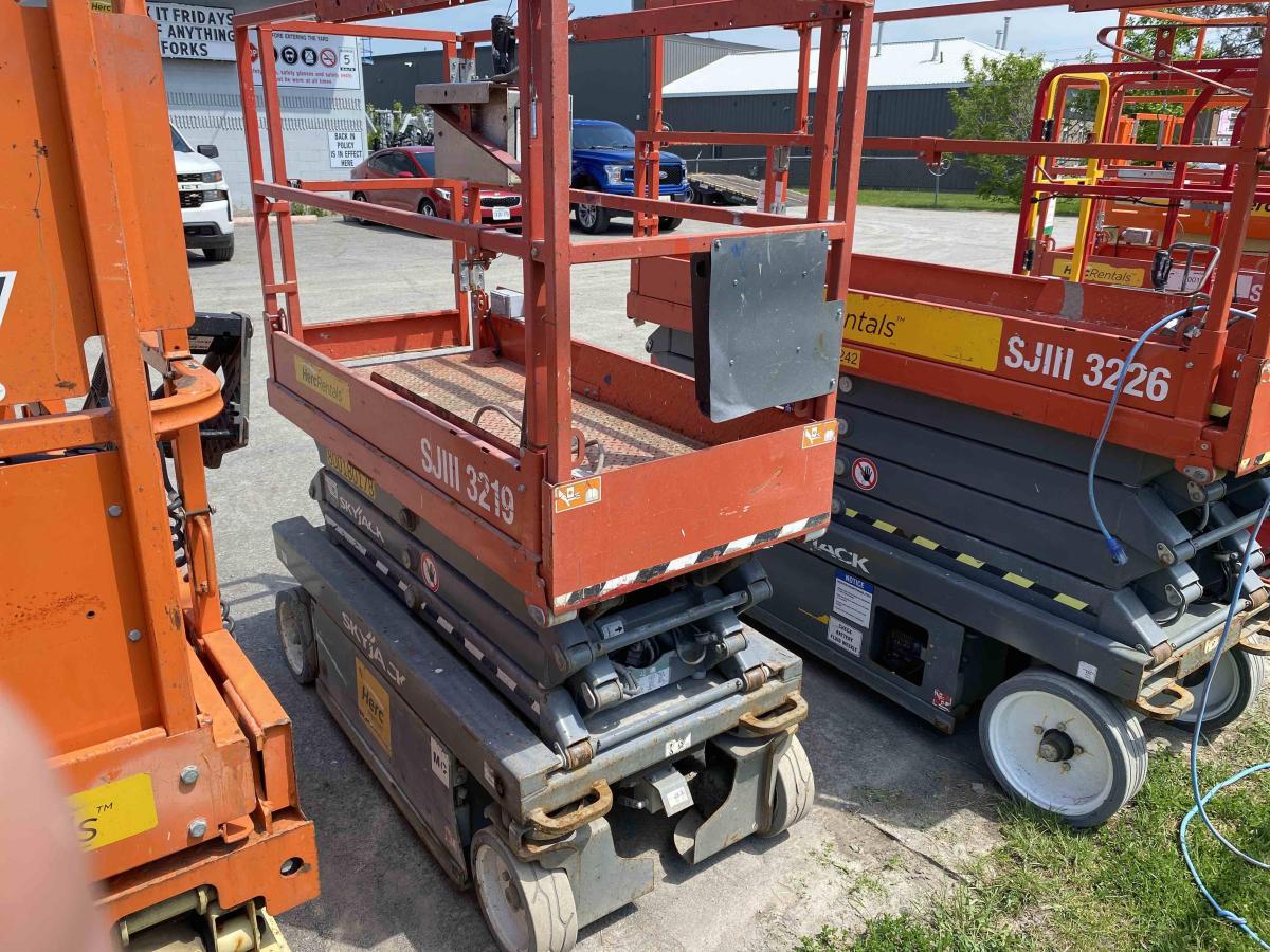 2017 Skyjack SJ3219