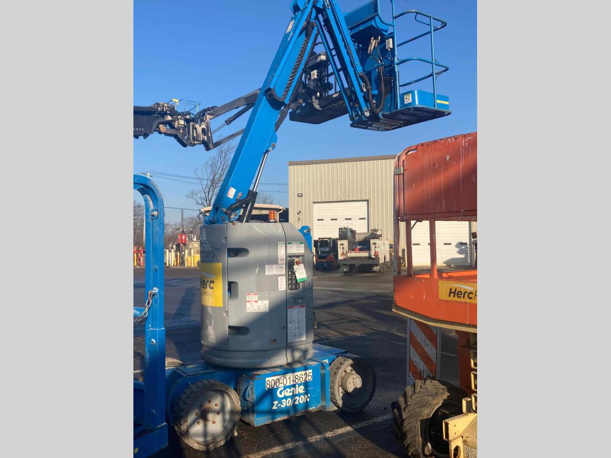 2014 Genie Z-30/20 N