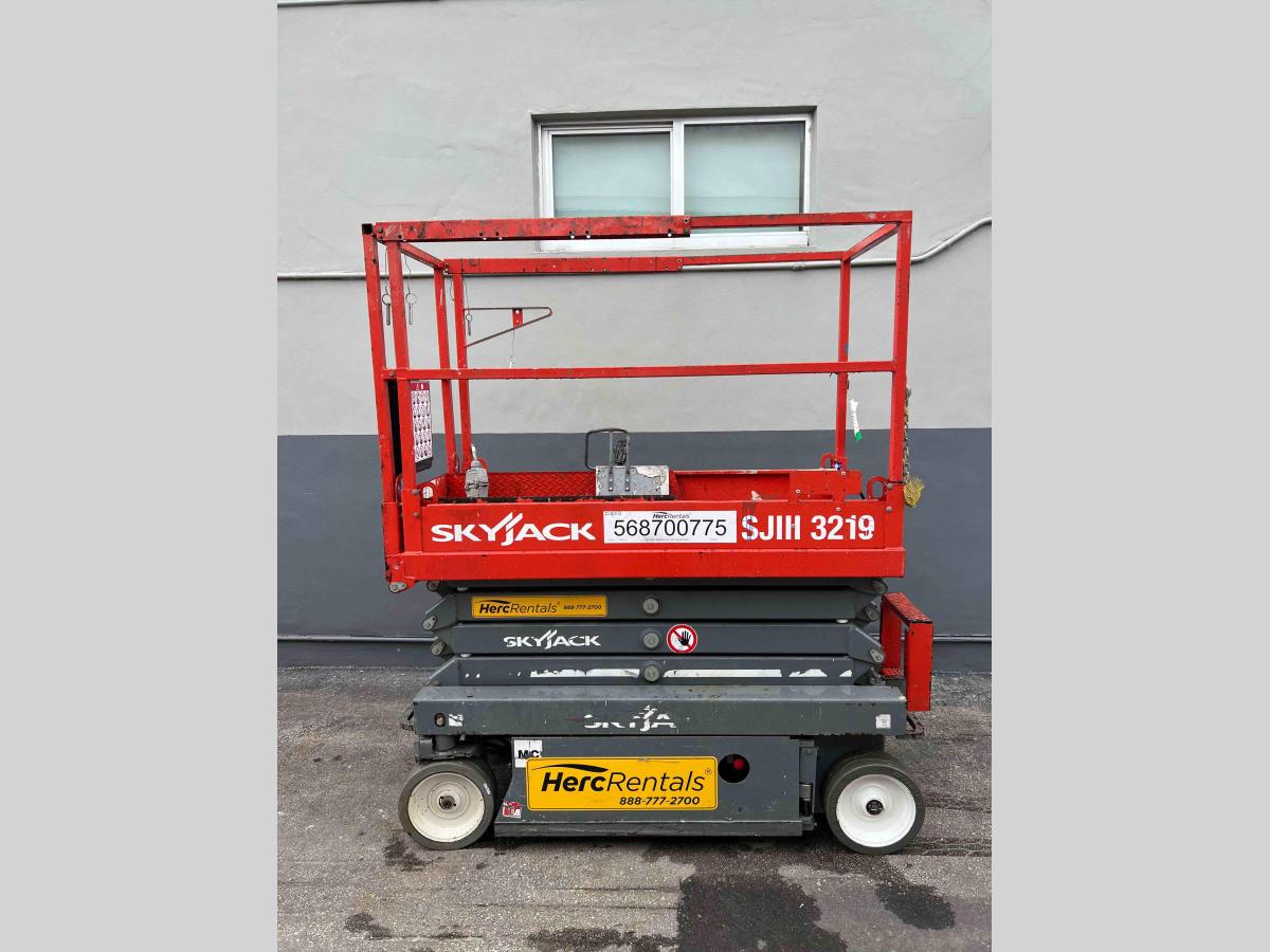 2017 Skyjack SJ3219