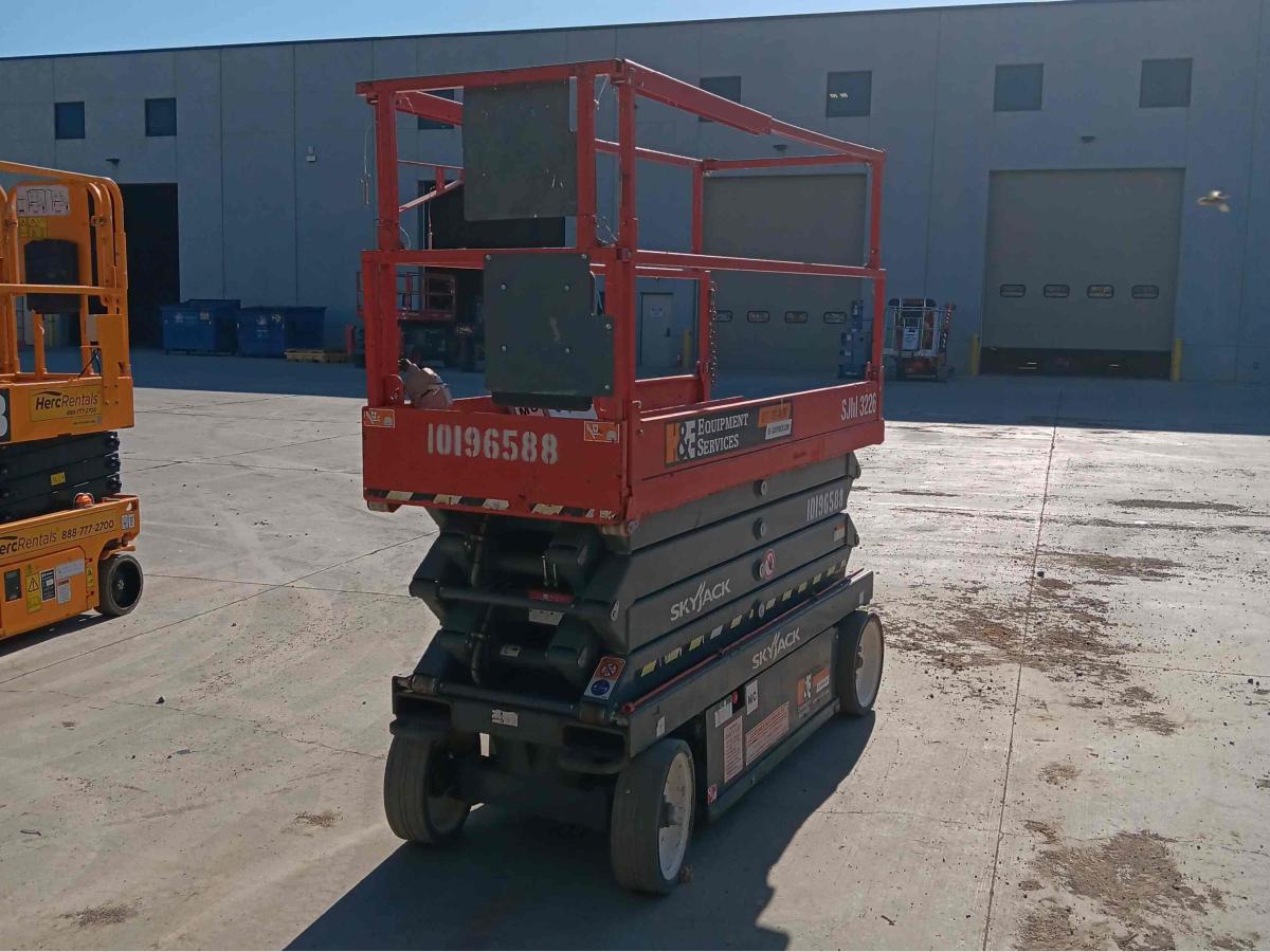 2016 Skyjack SJ3226