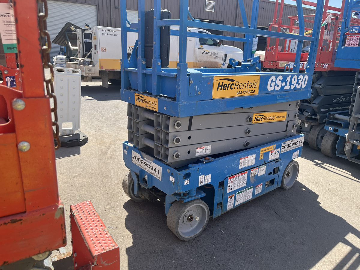 2019 Genie GS-1930-4