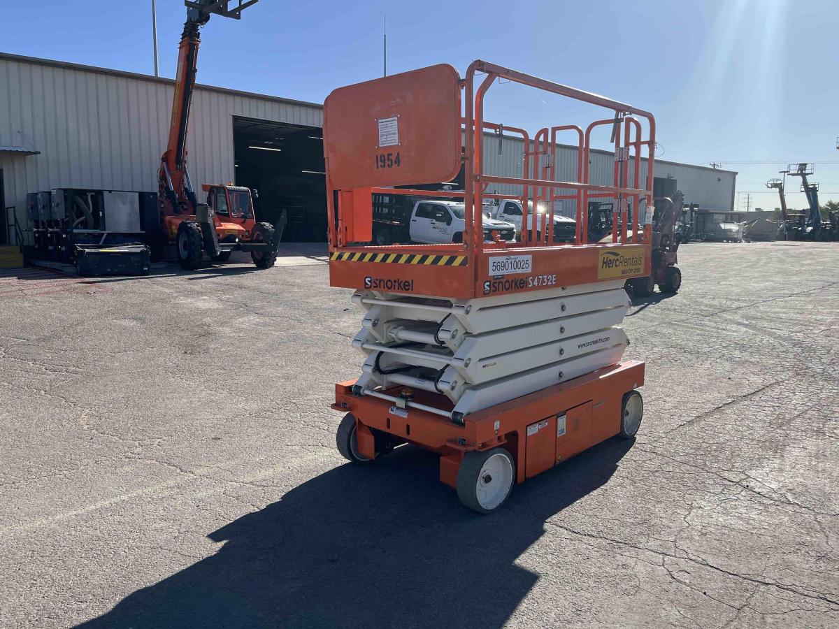 2022 Snorkel S4732E