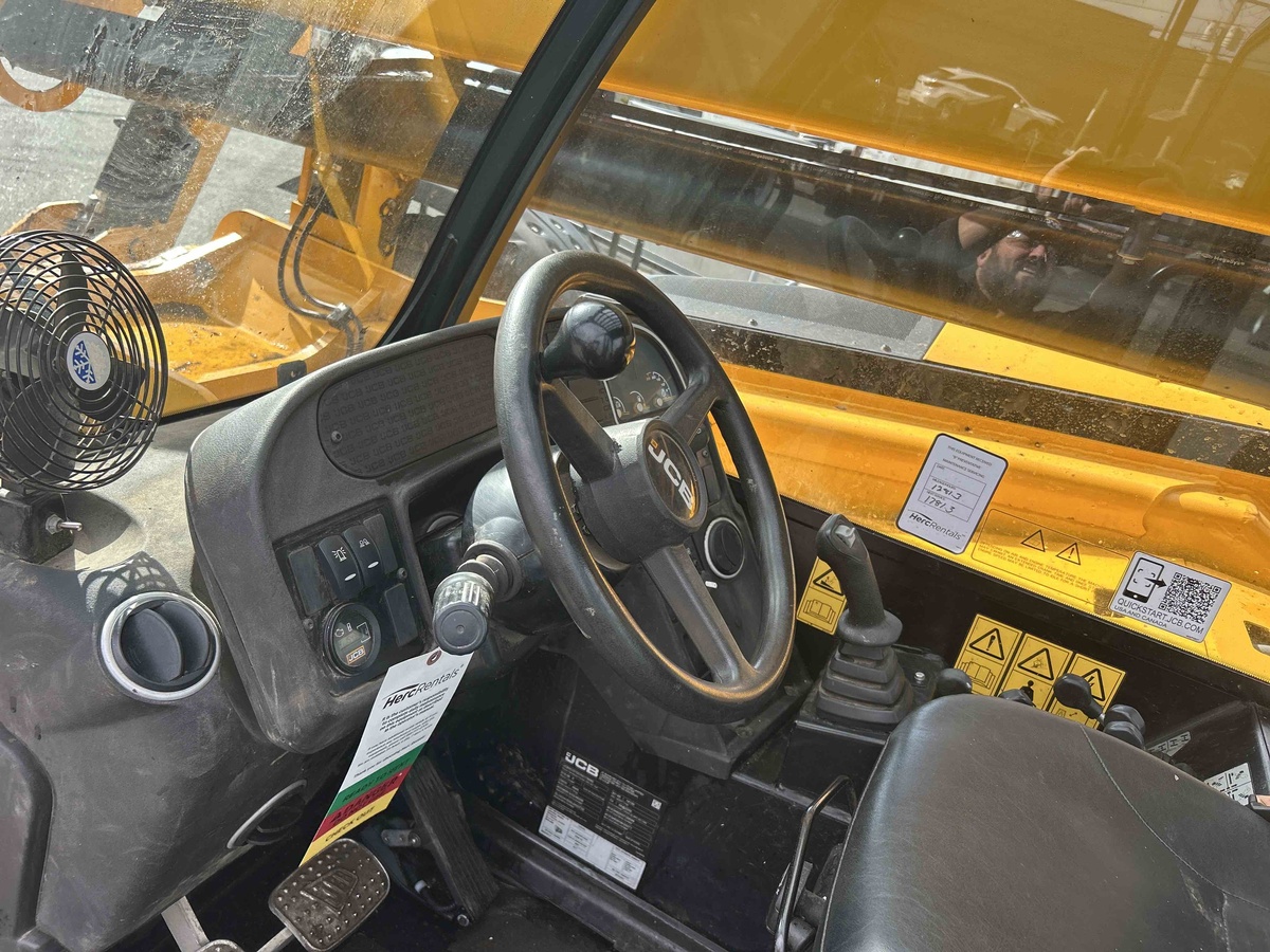 2022 JCB 510-56-6