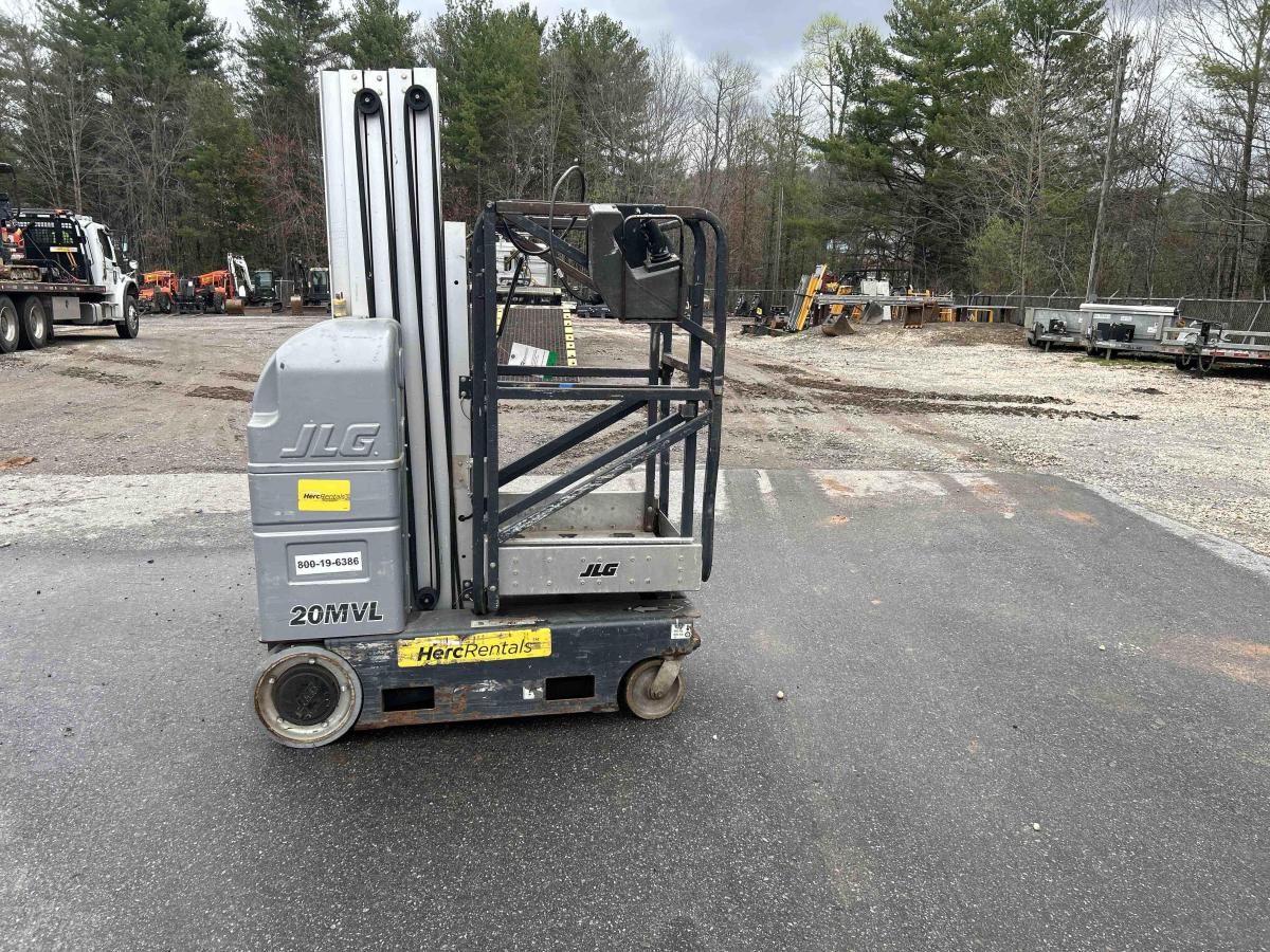 2018 JLG 20MVL