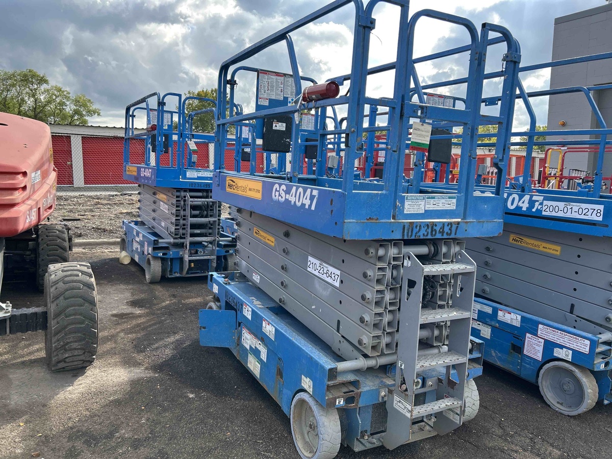 2018 Genie GS-4047-2