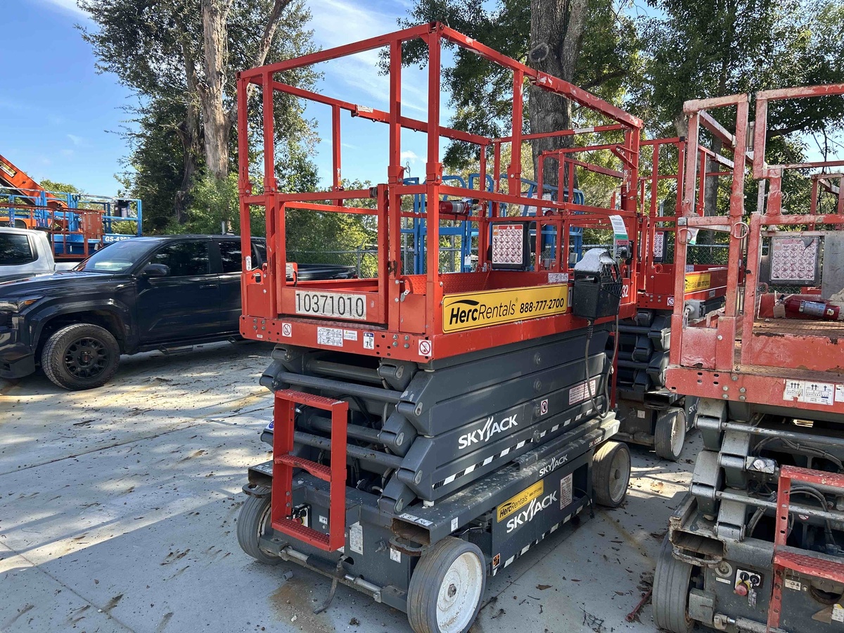 2022 Skyjack SJ4732