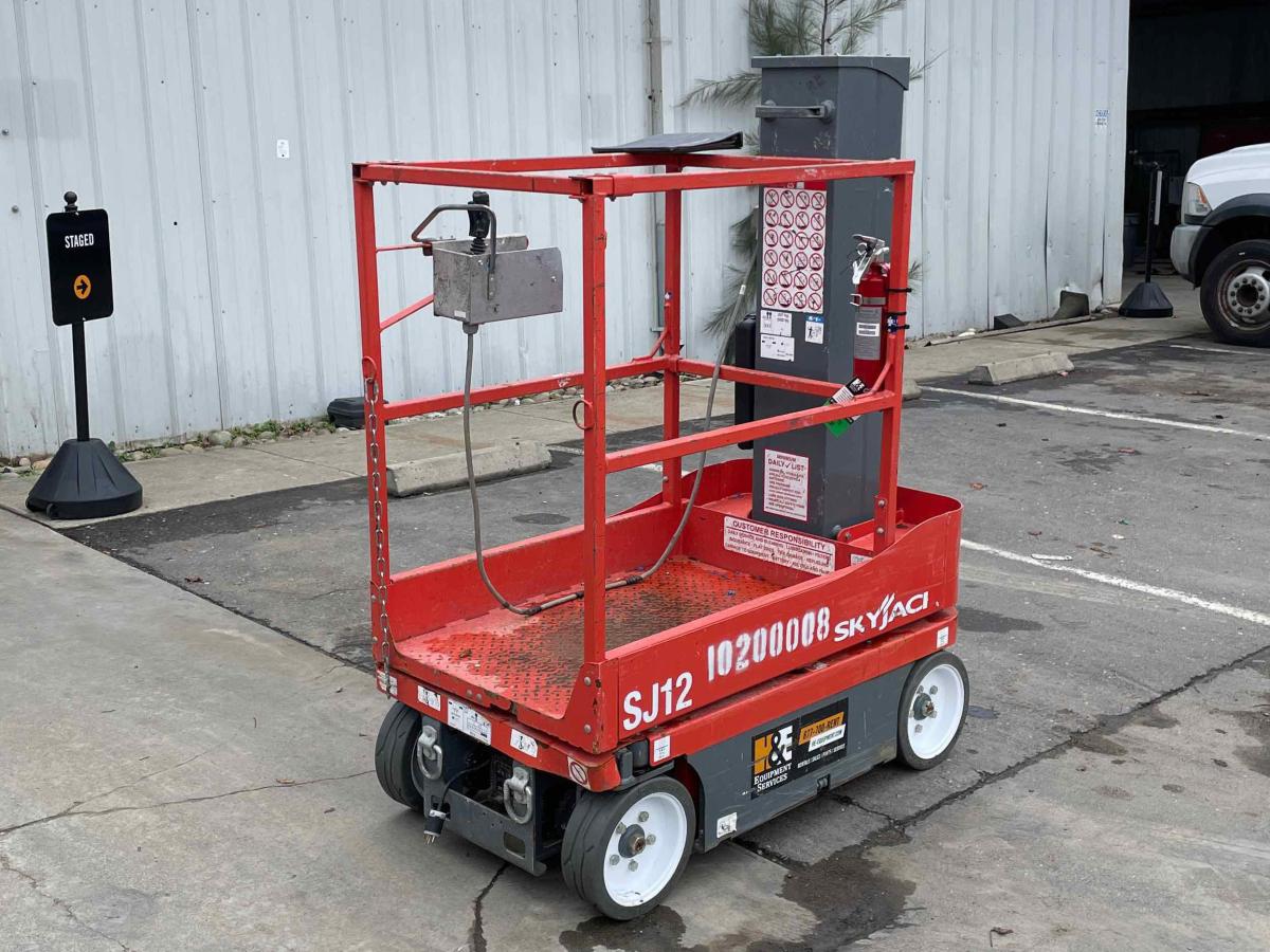 2016 Skyjack SJ12