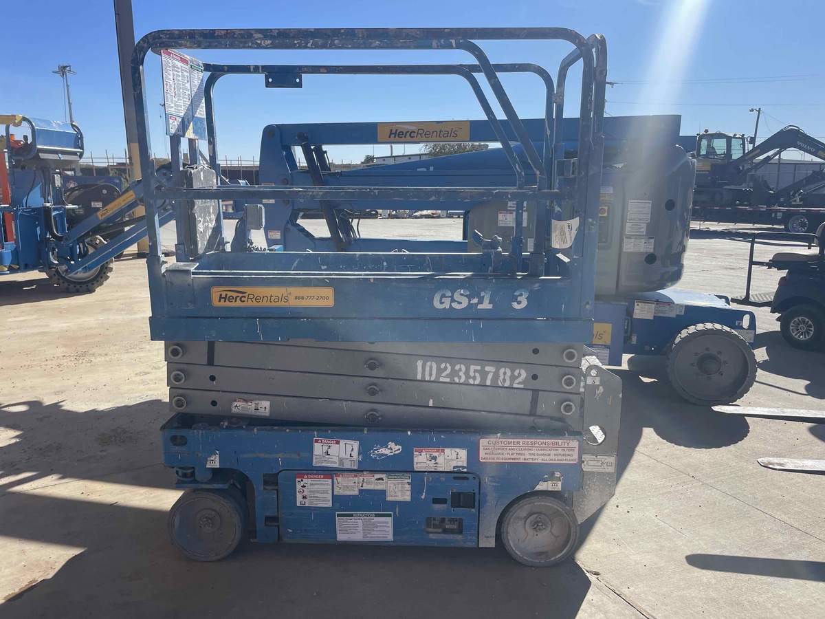 2018 Genie GS-1930