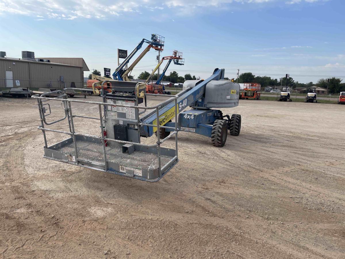 2018 Genie S-40