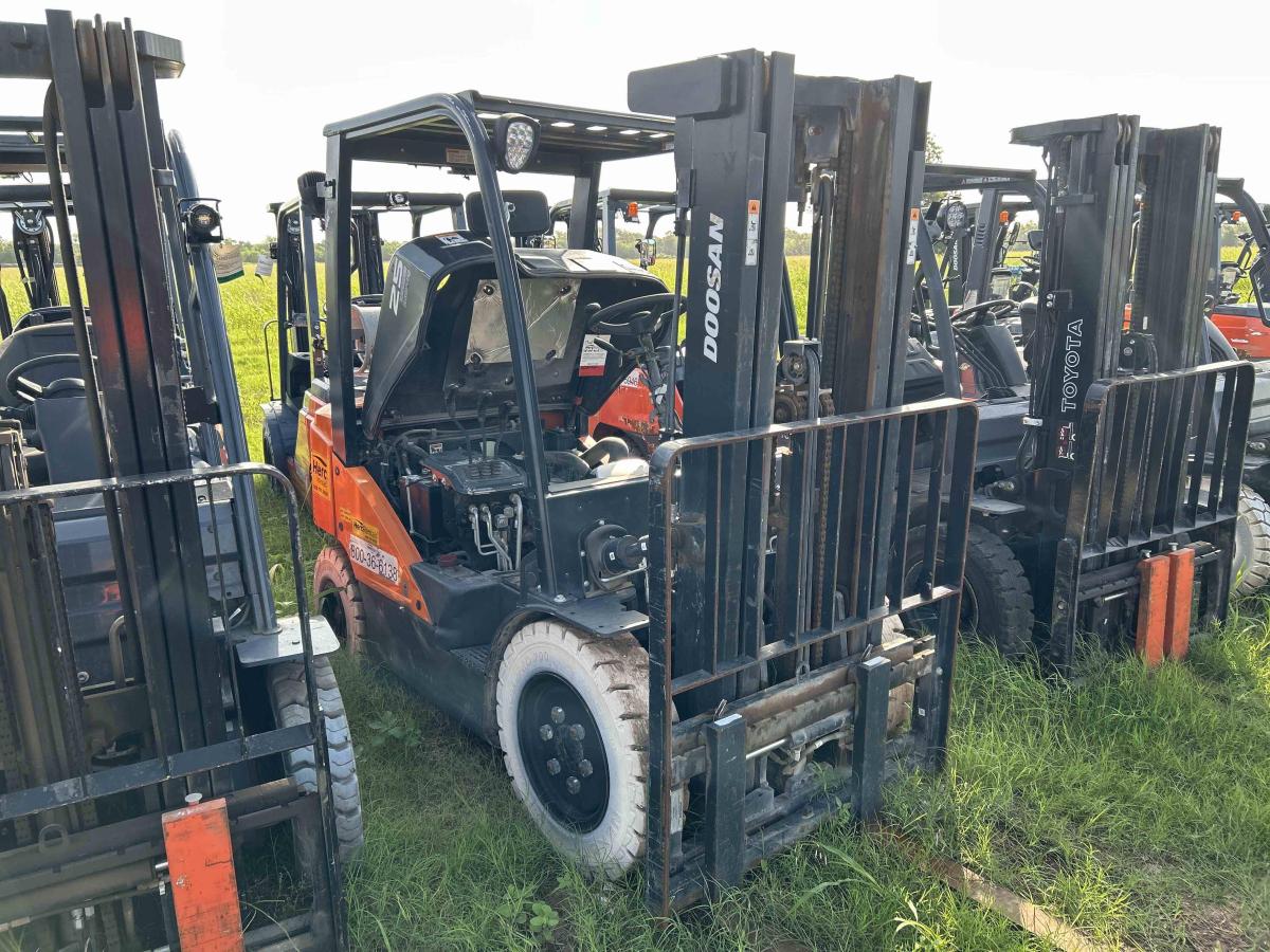 2022 Doosan G25E-2