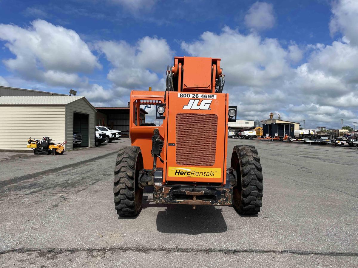 2019 SkyTrak 10042