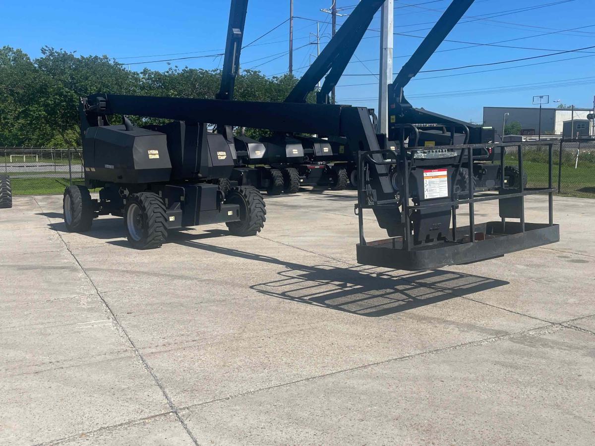 2015 JLG 800A